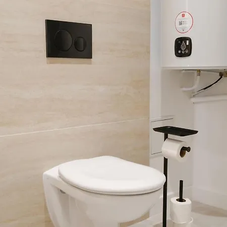 Апартаменты Thebluestay 264 - Spacious In 15 - Ac